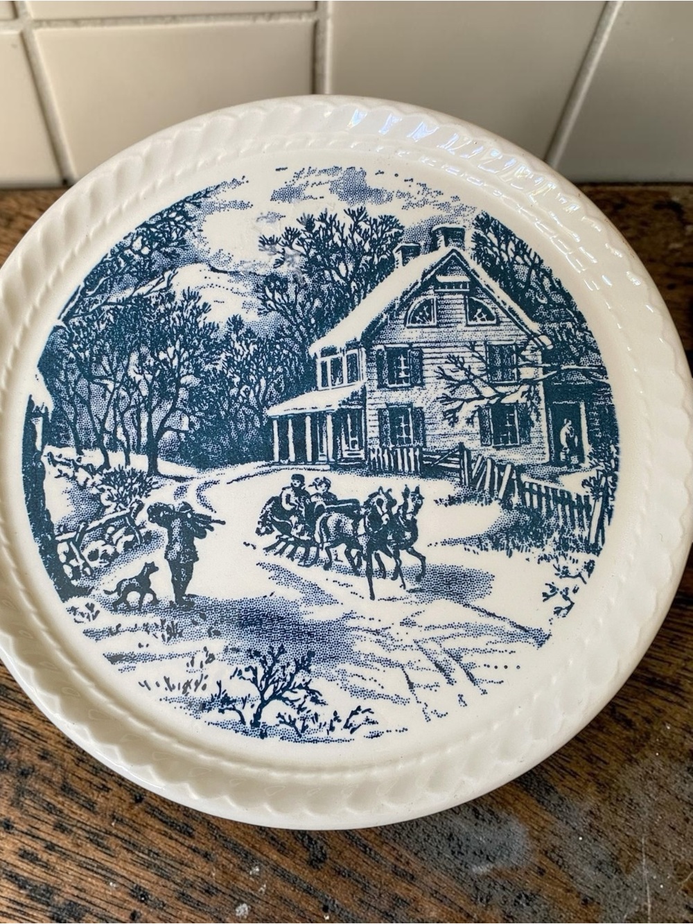 ROYAL CHINA CURRIER & IVES BLUE TRANSFER WARE PIE DESSERT PLATE